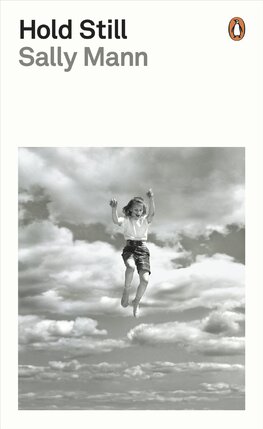 Hold Still. A Memoir with Photographs