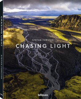 Stefan Forster: Chasing Light