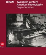 Twentieth-Century American Photography: Flags of America (bazar)
